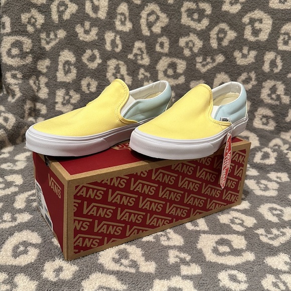 Vans Classic Slip-On (Pastel Block/Mlt/True White) Sneaker New - Picture 4 of 17